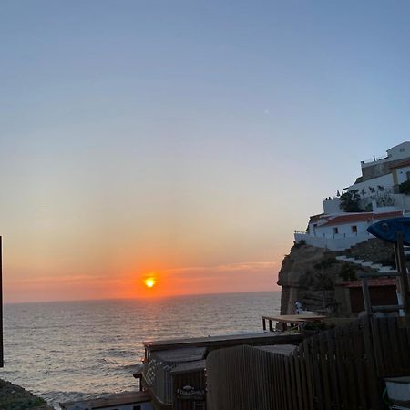 Villa Azenhas Do Mar Roadside House Colares Exterior foto