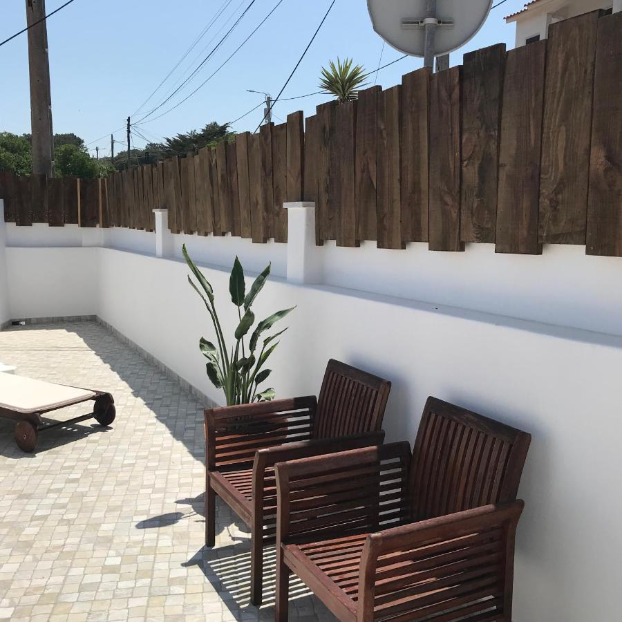 Villa Azenhas Do Mar Roadside House Colares Exterior foto
