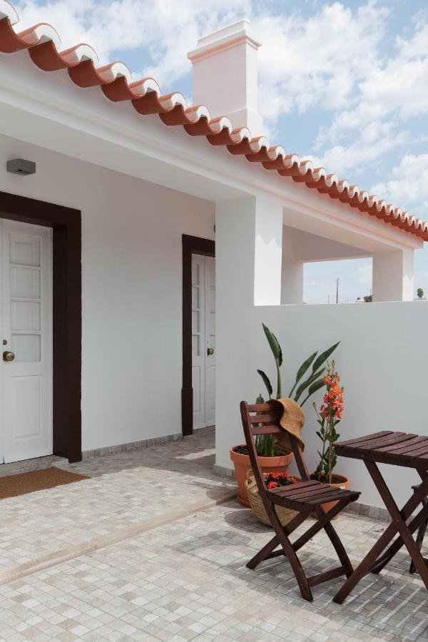 Villa Azenhas Do Mar Roadside House Colares Exterior foto